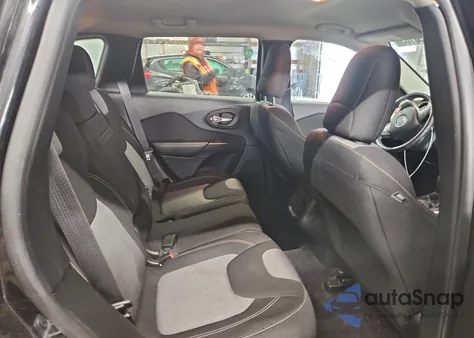 2016 Jeep Cherokee Sport z USA, uszkodzony, nr VIN 1C4PJMAB3GW321668